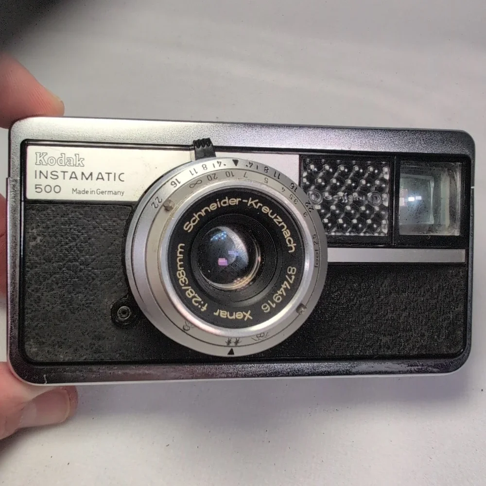 Kodak Instamatic 500 126 Film Point & Shoot Camera Black Leather Case Vintage